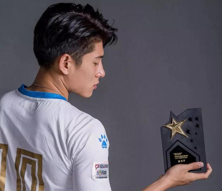 关于攀谷留洋战赢申花，遭遇三连败危机四伏的信息