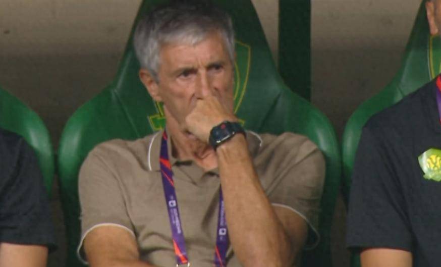 队内紧急换帅,改变战术取得突破 队内紧急换帅,改变战术取得突破