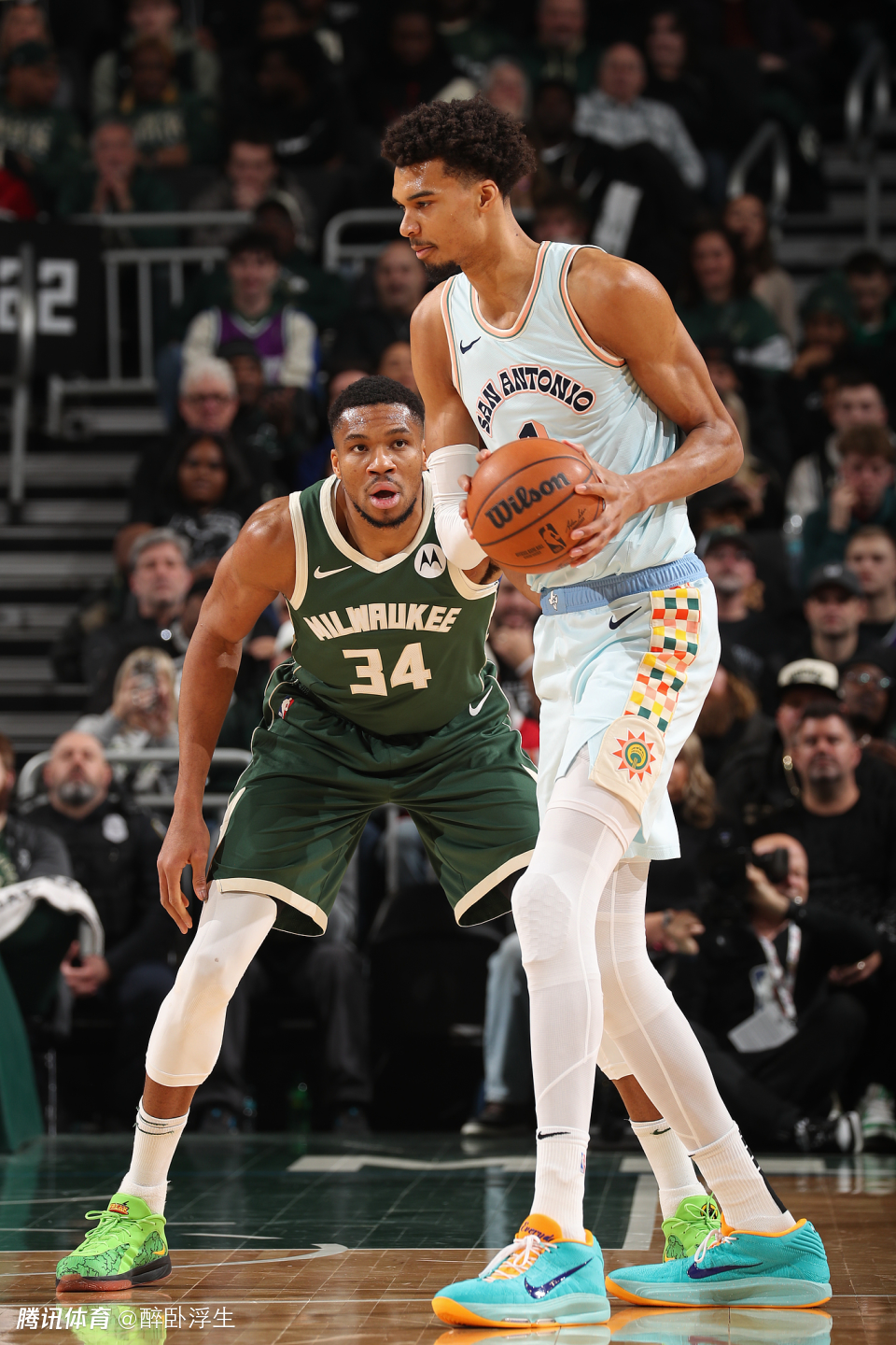 雄鹿胜爵士,延续胜利势头 雄鹿胜爵士,延续胜利势头