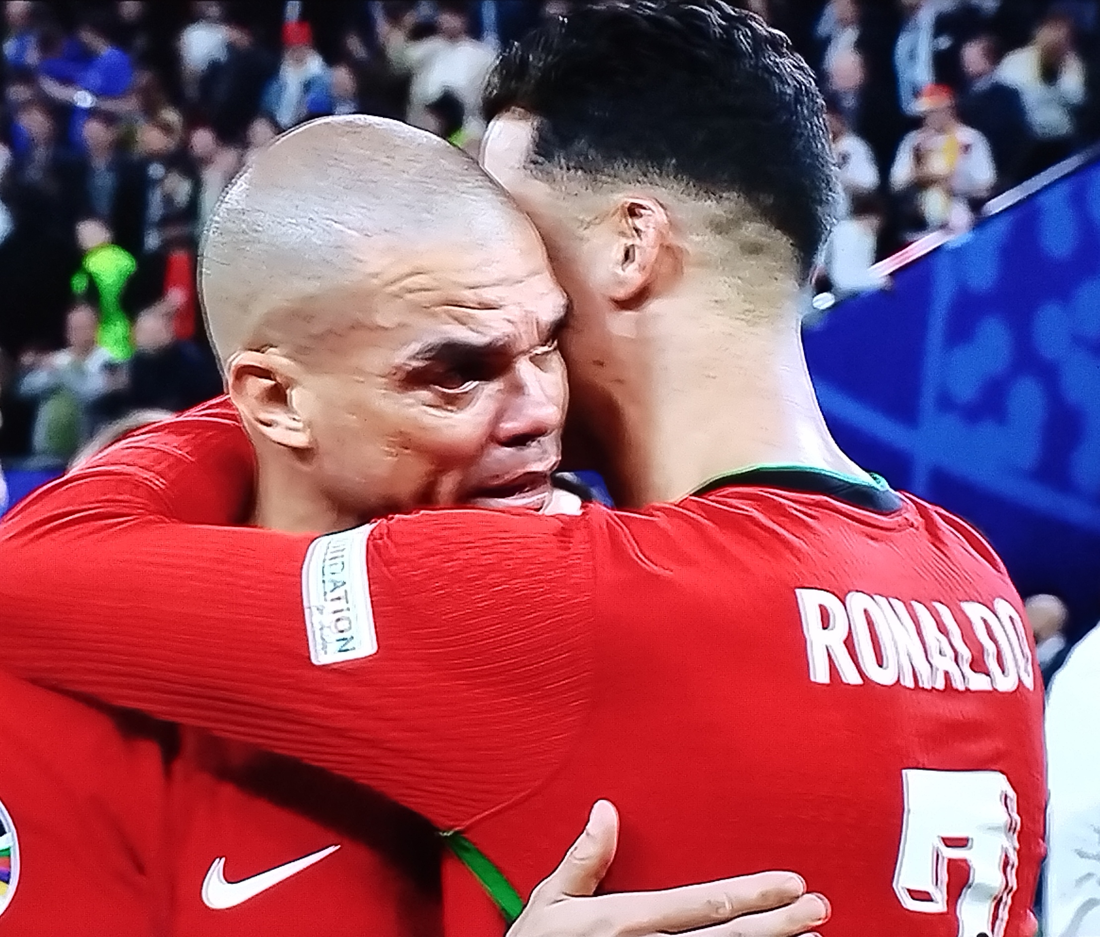 法国队2-2战平葡萄牙,C组榜首对决无分胜负 法国队2-2战平葡萄牙,C组榜首对决无分胜负