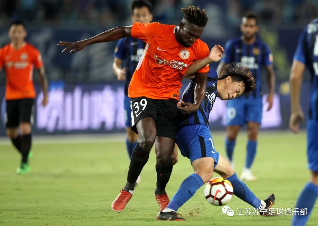 广东猛狮主场惊险击败北京人和